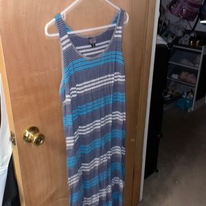 Oh, baby, by motherhood size extra large, long, striped blue, and white Maxi